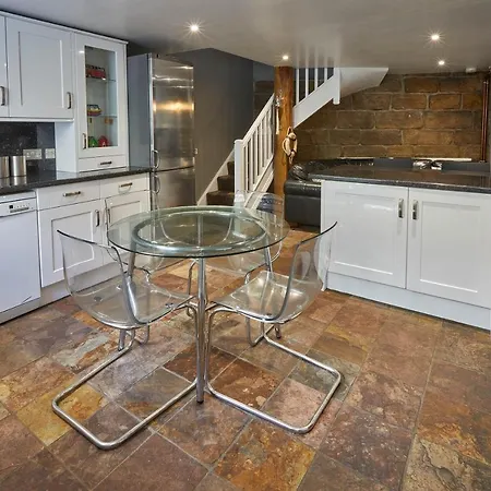 Holiday home Host & - Luna Staithes